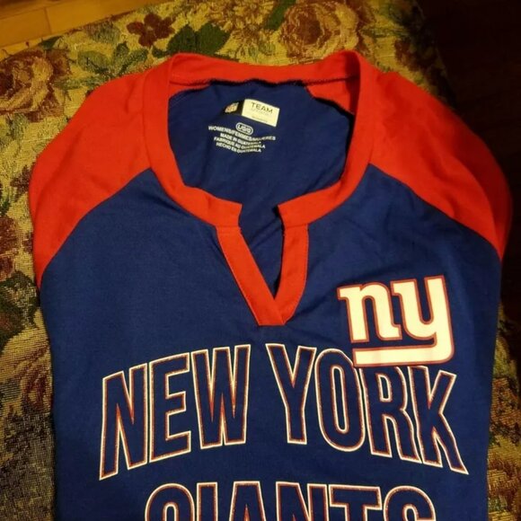 New NFL New York Giants Women's Extreme Difference Notch Neck T-Shirt - Large - Picture 2 of 3